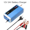 Prikaz kako automatski punjač prepoznaje i puni 12V i 24V akumulatore