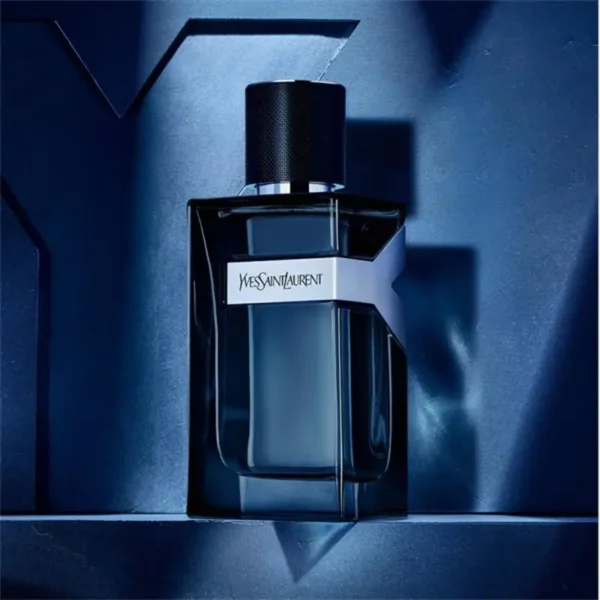 YSL Y Intense kao savršen i luksuzan poklon za uspešnog muškarca