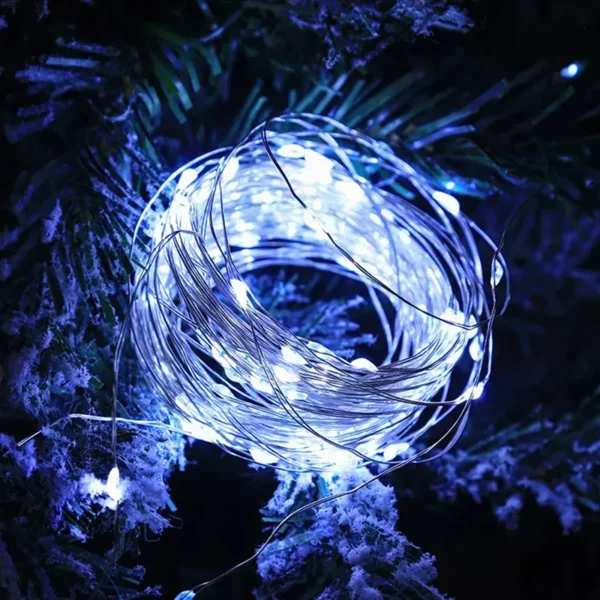 Bele LED lampice za vrt pružaju miran i prirodan svetlosni efekat