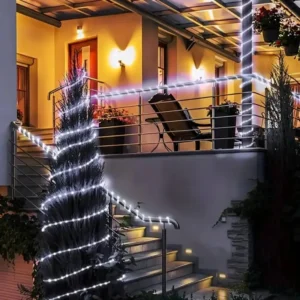Dekorativni LED niz LED sijalice u crevu 20m bele osvetljava terase i staze stabilnim belim tonom