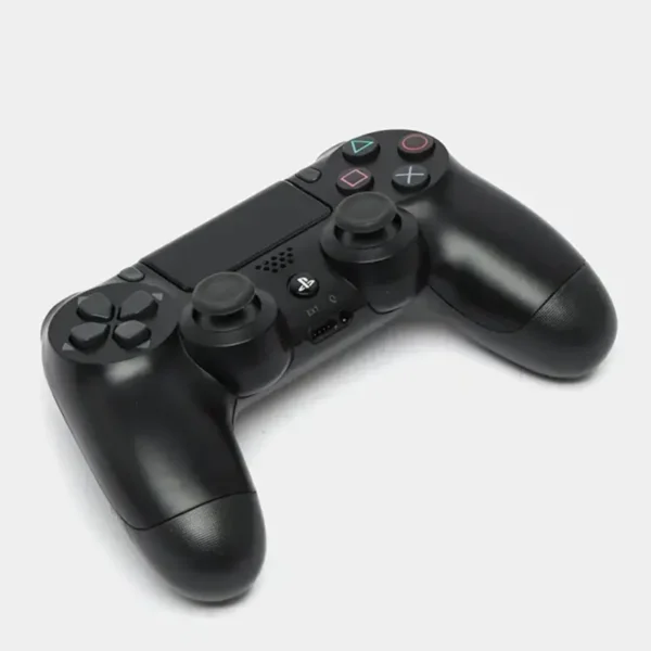 DualShock 4 džojstik sa snažnom funkcijom vibracije za realistično iskustvo igranja