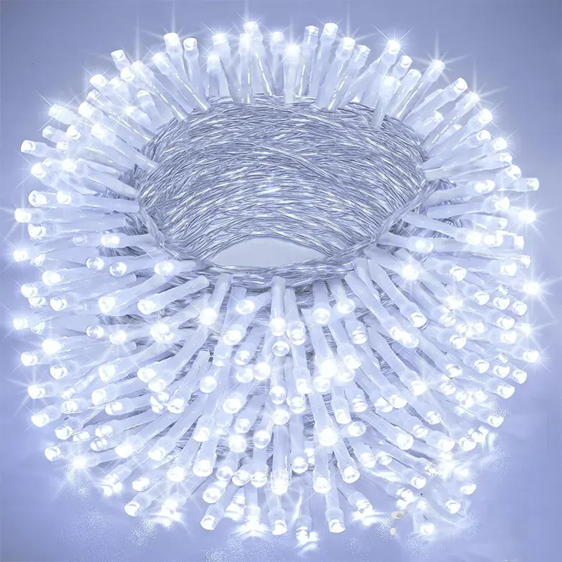 Enterijerska LED rasveta bele boje od 200m pruža snažno i elegantno osvetljenje