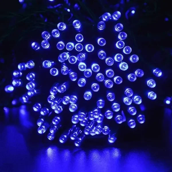 Solarne lampice sa panelom i senzorom automatski se pale pri zalasku sunca