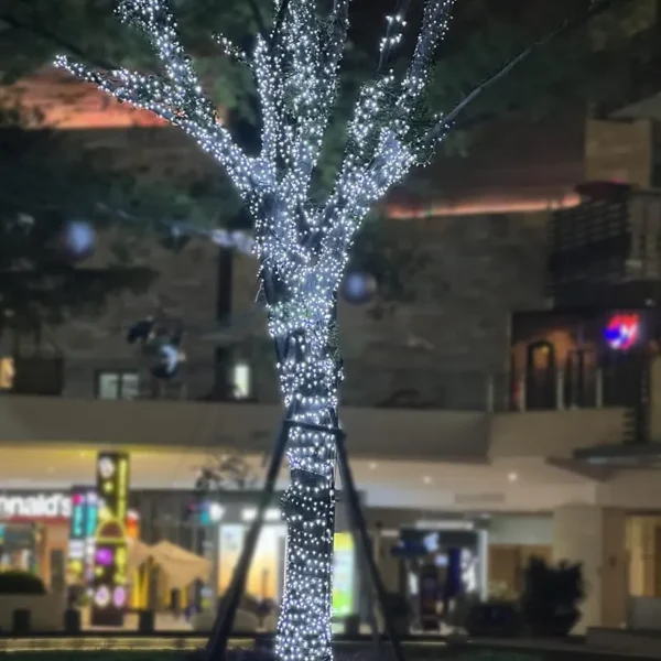 Solarne lampice 10m savršene su za bašte, ograde i kapije, stvarajući bajkoviti noćni pejzaž