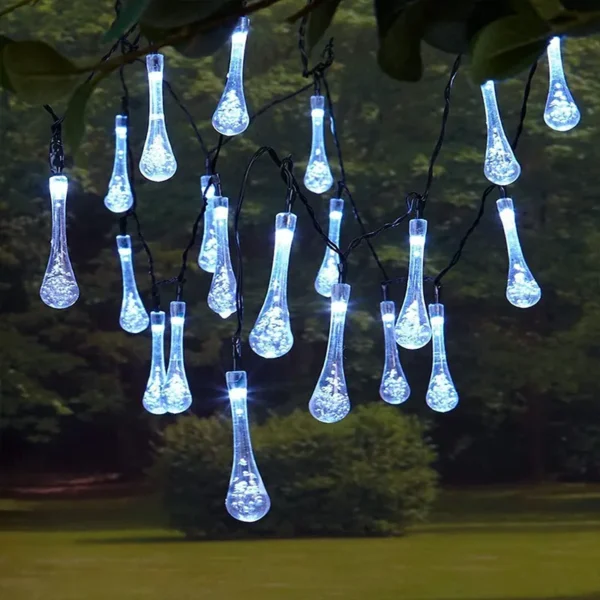 Solarne sijalice u obliku kapljica pružaju prirodno i čisto osvetljenje