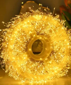 Tople vilinske sijalice sa žutim tonom stvaraju prijatnu i mirnu atmosferu