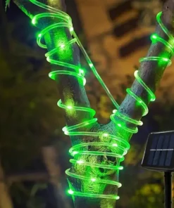 Solarne zelene sijalice u LED crevu pružaju smirujuće osvetljenje u dvorištu